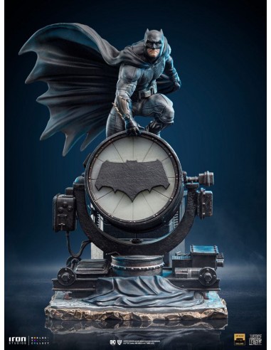 Batman on Batsignal. Deluxe BDS Art...