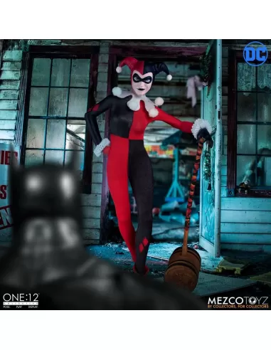 Harley Quinn Deluxe Edition. One:12...