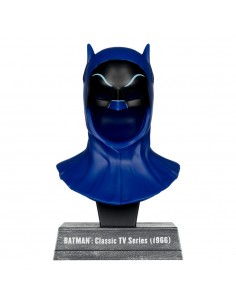 Batman Cowl 1/3. DC Direct....