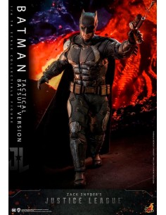 Batman (Tactical Batsuit... 2