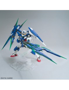 MG 1/100 Gundam 00 Qan(t)... 2
