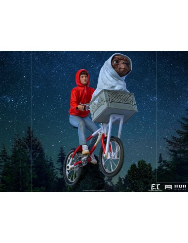E.T. & Elliot. Art Scale Statue 1/10....